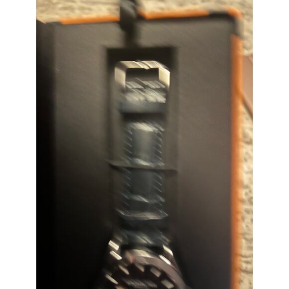 NEW STUHRLING ORIGINAL Men's Black Watch Calf Skin (Retail $295) - Picture 2 of 4